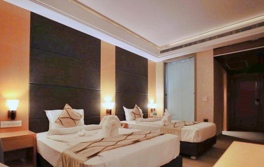 Bindiram Express By Shrigo Hotels Sitapur Muafi ภายนอก รูปภาพ