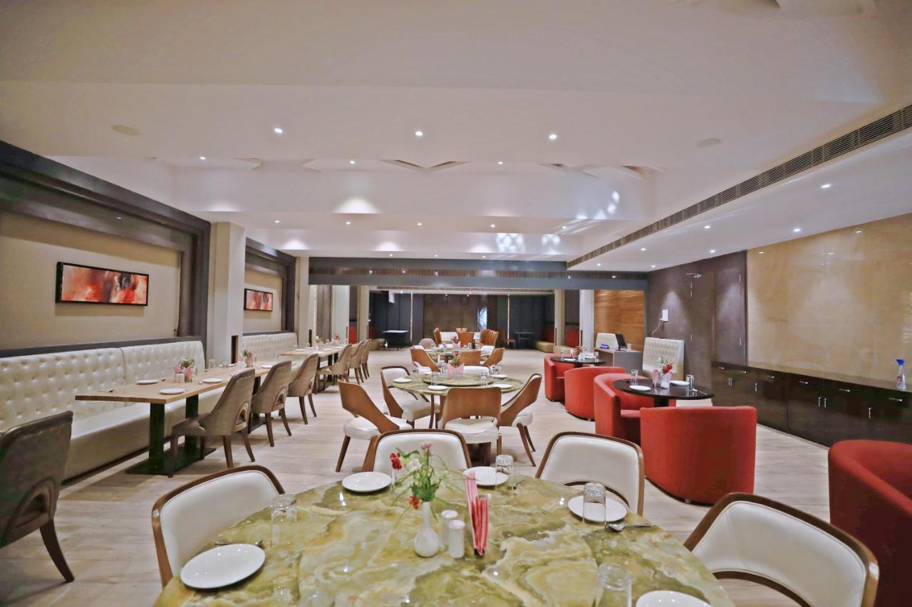 Bindiram Express By Shrigo Hotels Sitapur Muafi ภายนอก รูปภาพ